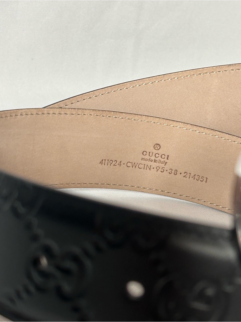 Gucci Men's Black Embossed GG Leather Belt with Silver Interlocking G Buckle 44 - Picture 6 of 9